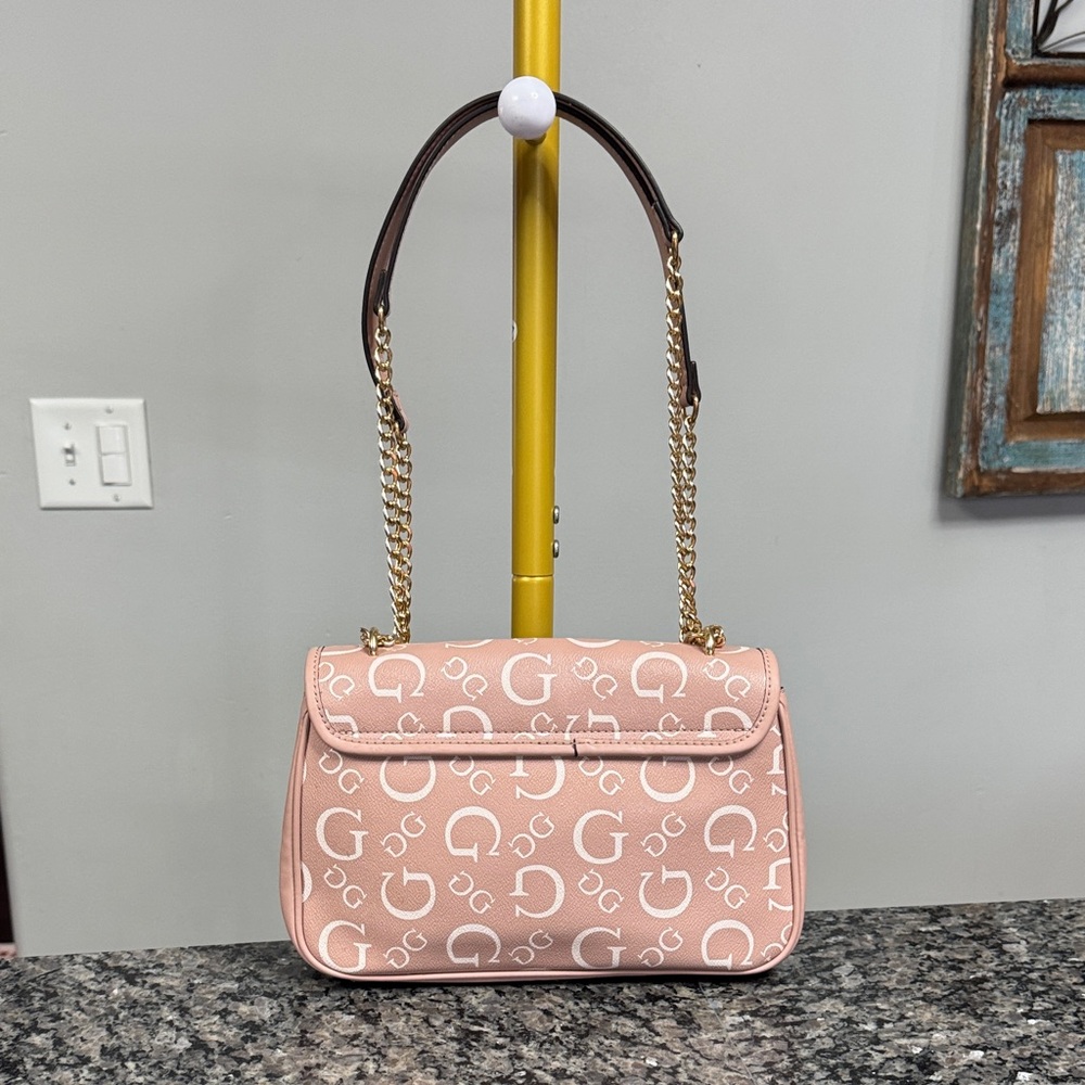 GUESS Blush Logo Chain Shoulder Bag EUC - Picture 8 of 16